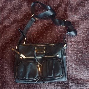 Shiny dark emerald purse